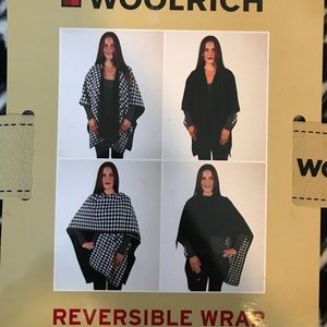 Woolrich Reversible Wrap NWT